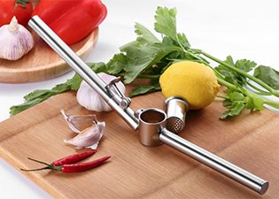 Comparison of various materials kitchen utensils